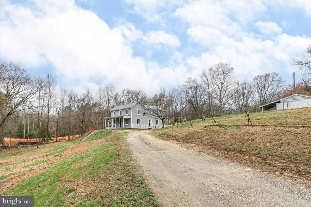 118 Bluebird Ln