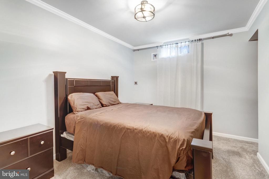 33 CLOVER HILL DRIVE