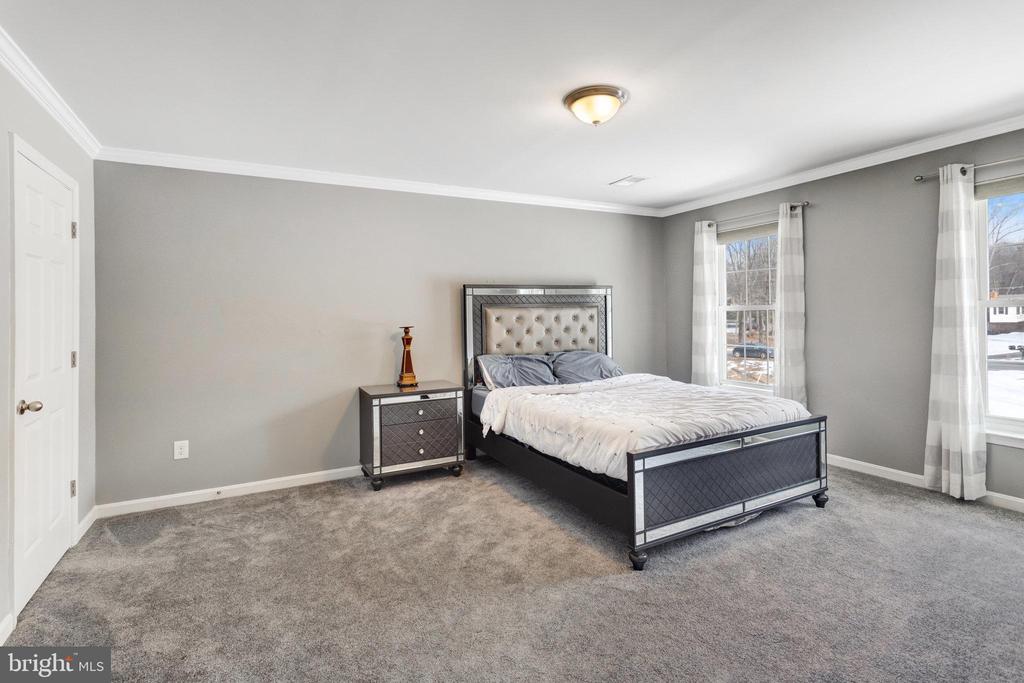 33 CLOVER HILL DRIVE