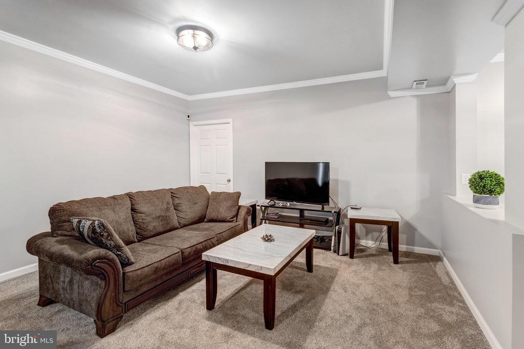 33 CLOVER HILL DRIVE