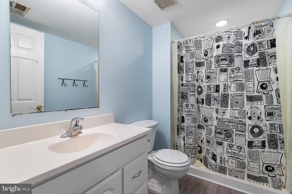 7 Candleridge Ct