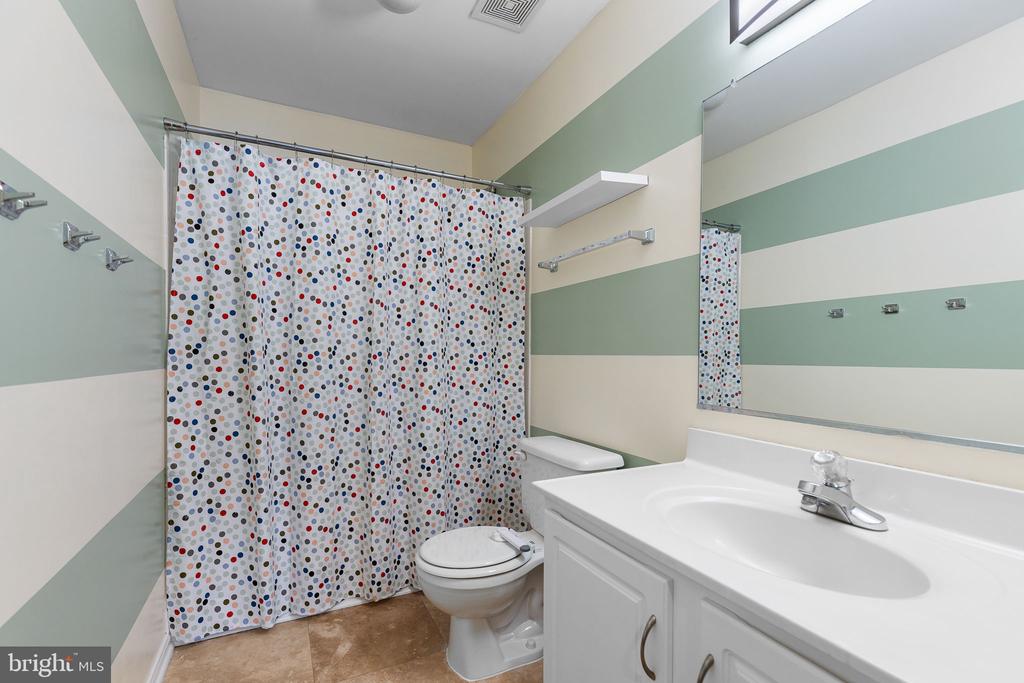 7 Candleridge Ct