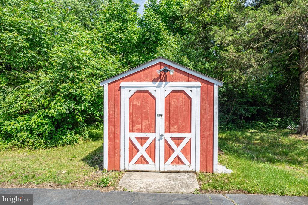 484 Truslow Rd