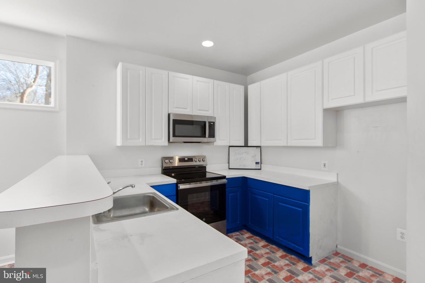 75 Betts Rd