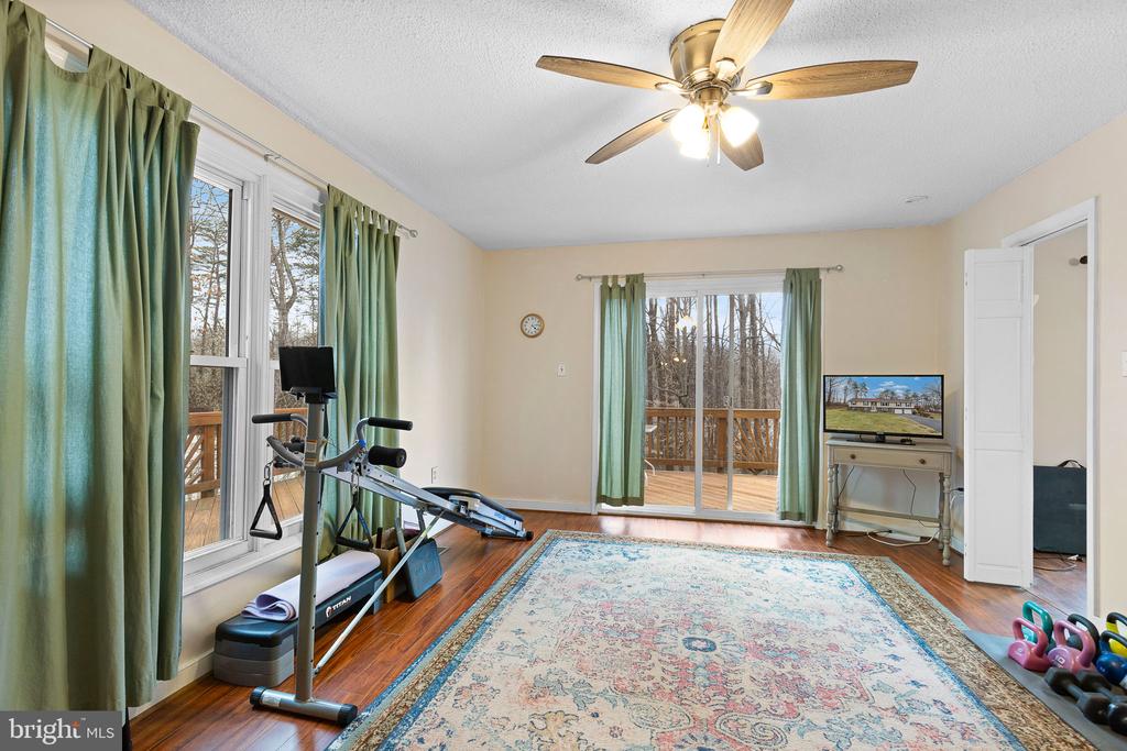 7 Fairfield Ct