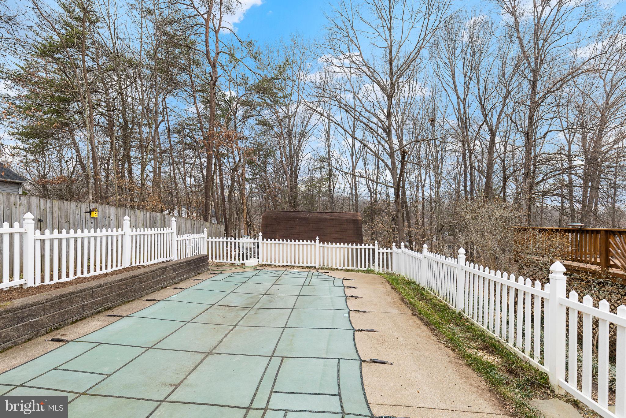 7 Fairfield Ct