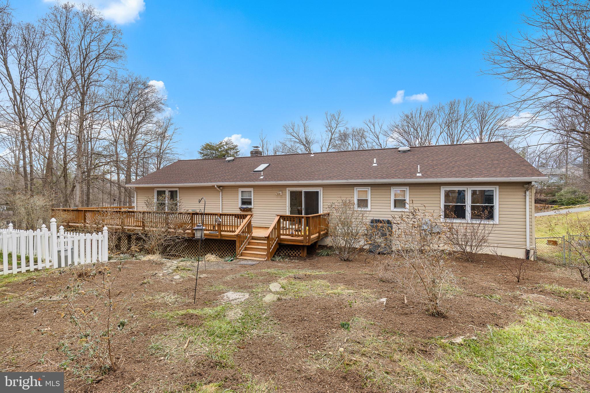7 Fairfield Ct