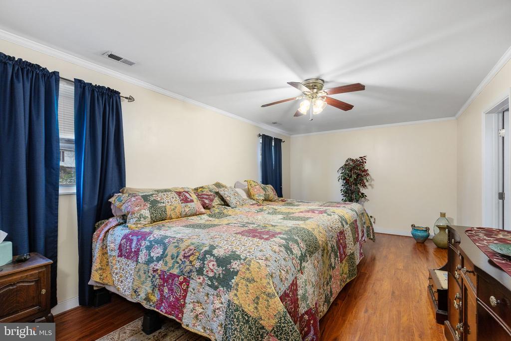 7 Fairfield Ct