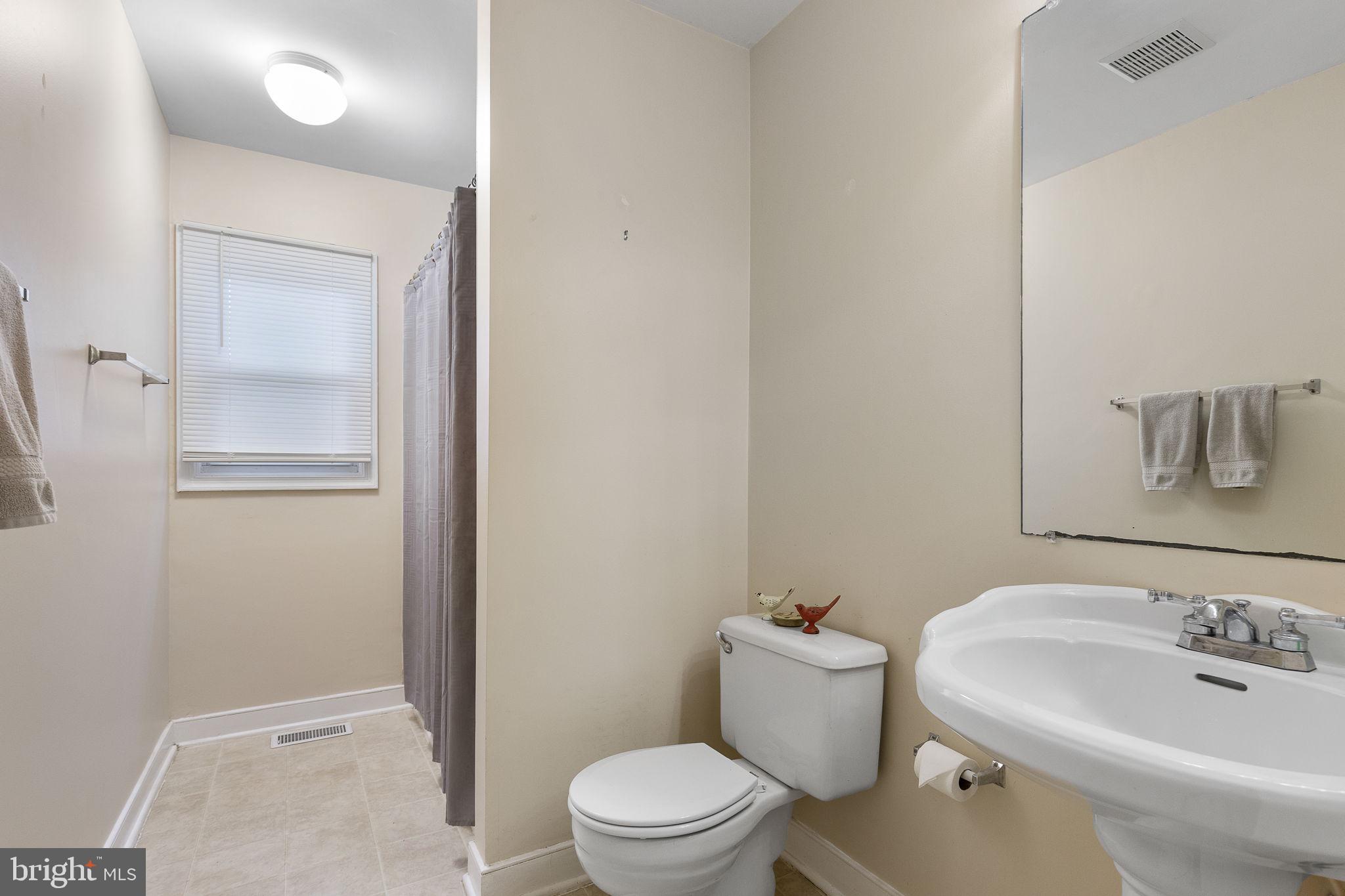 7 Fairfield Ct