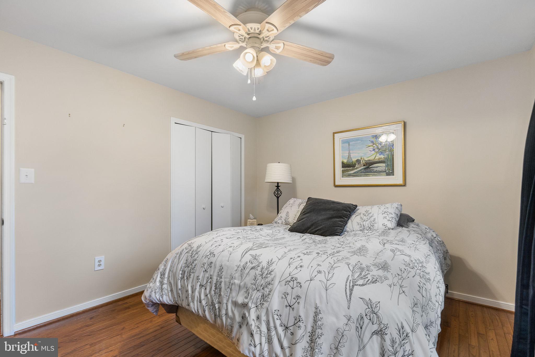 7 Fairfield Ct