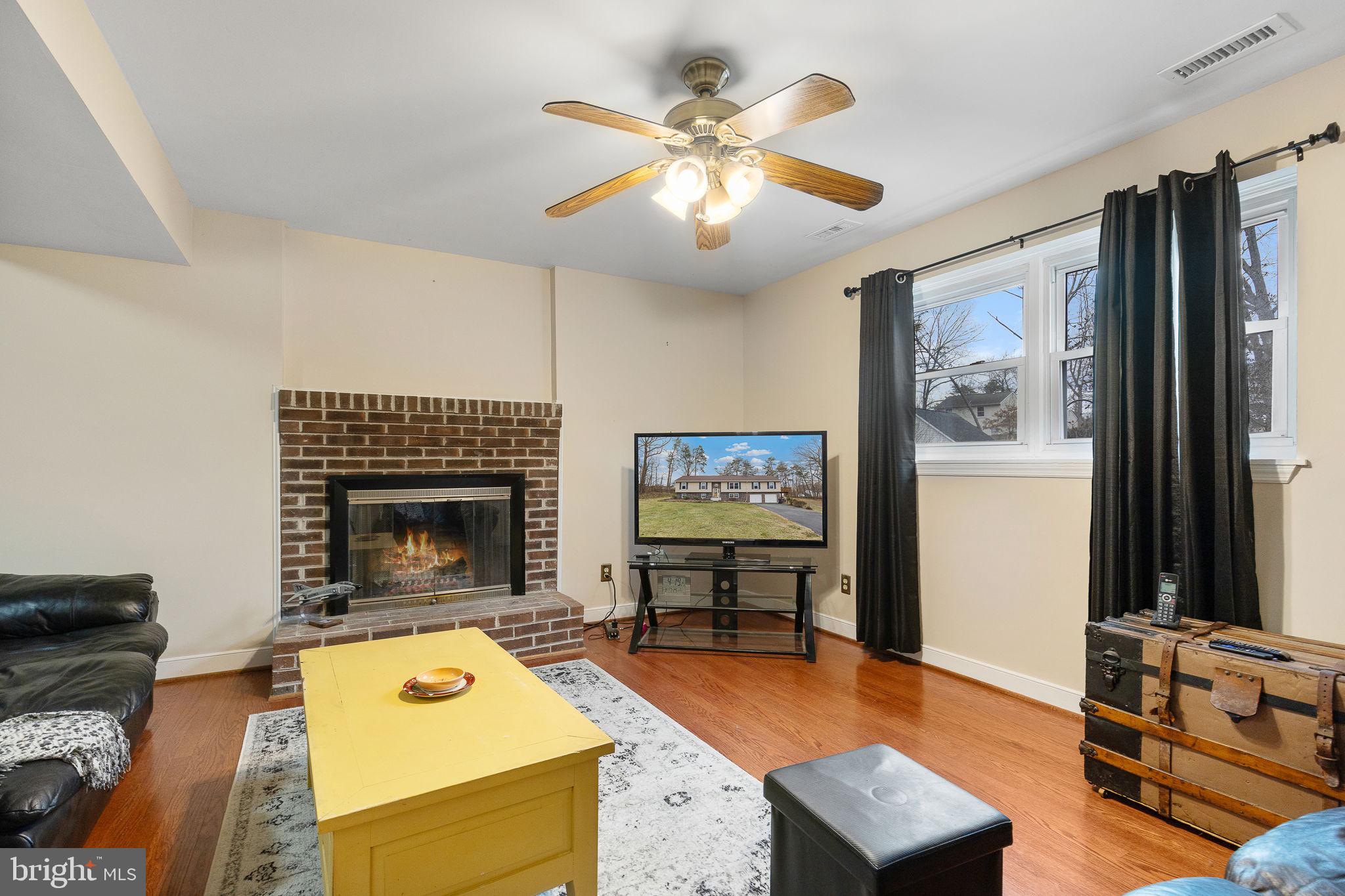 7 Fairfield Ct