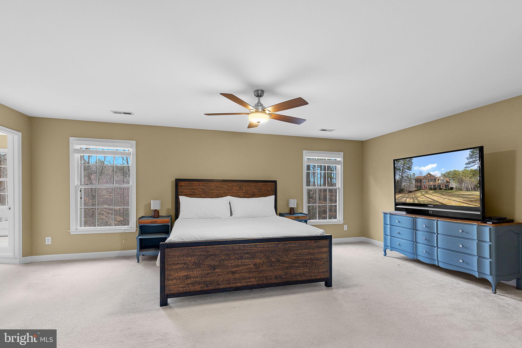 16 Beaver Ridge Rd