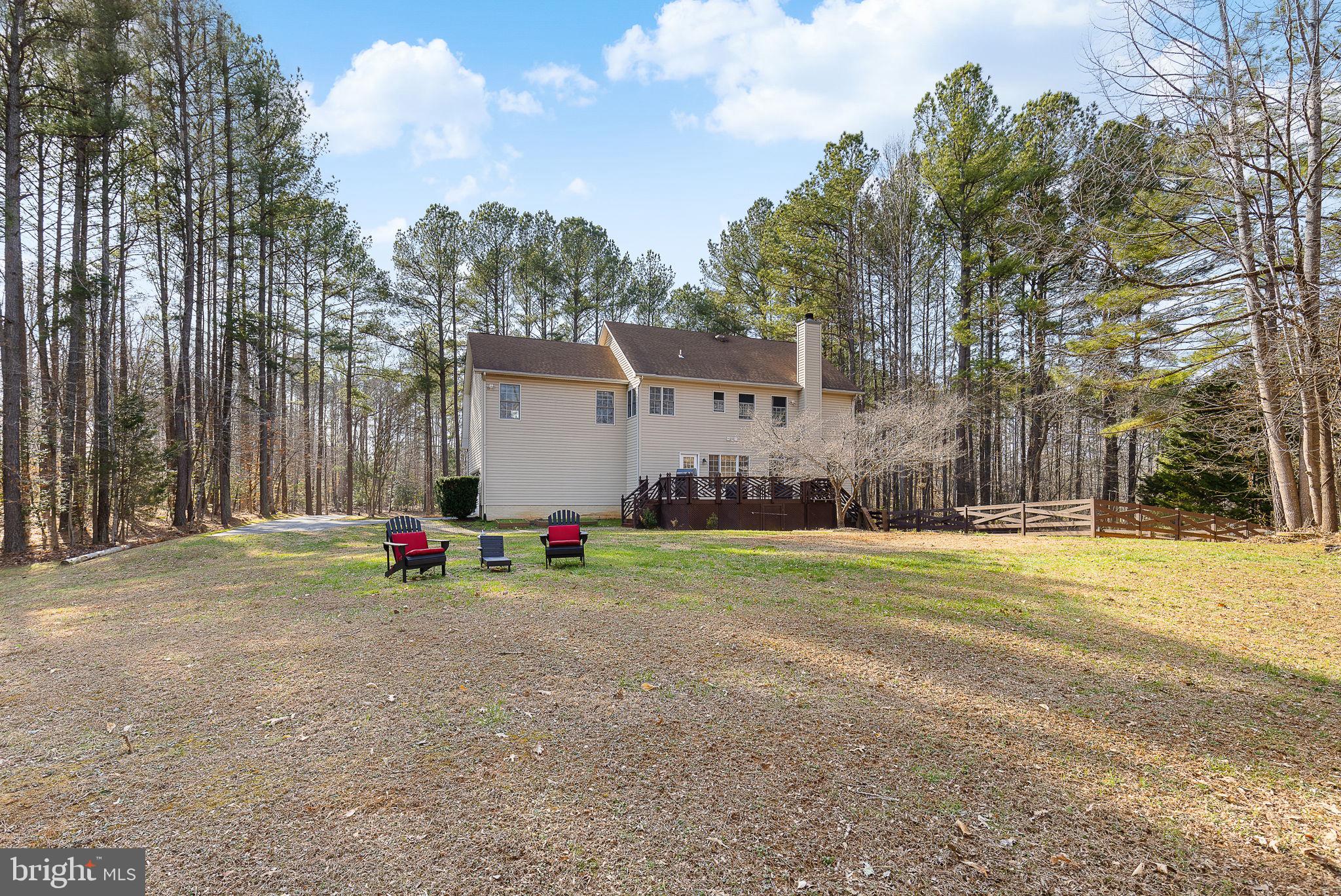 16 Beaver Ridge Rd