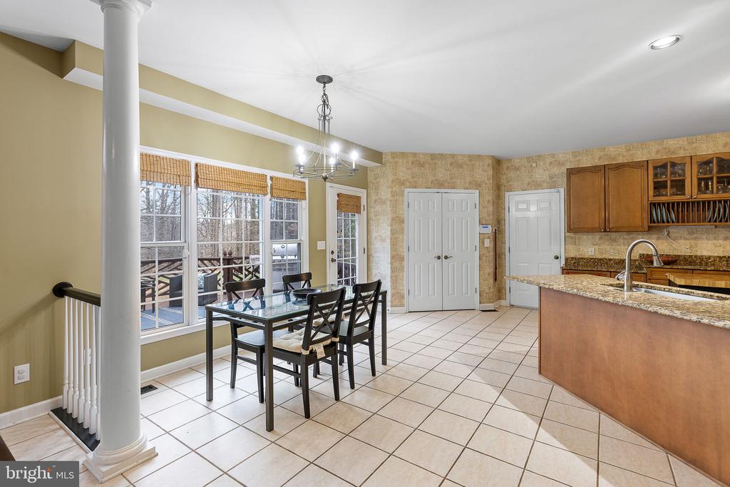 16 Beaver Ridge Rd