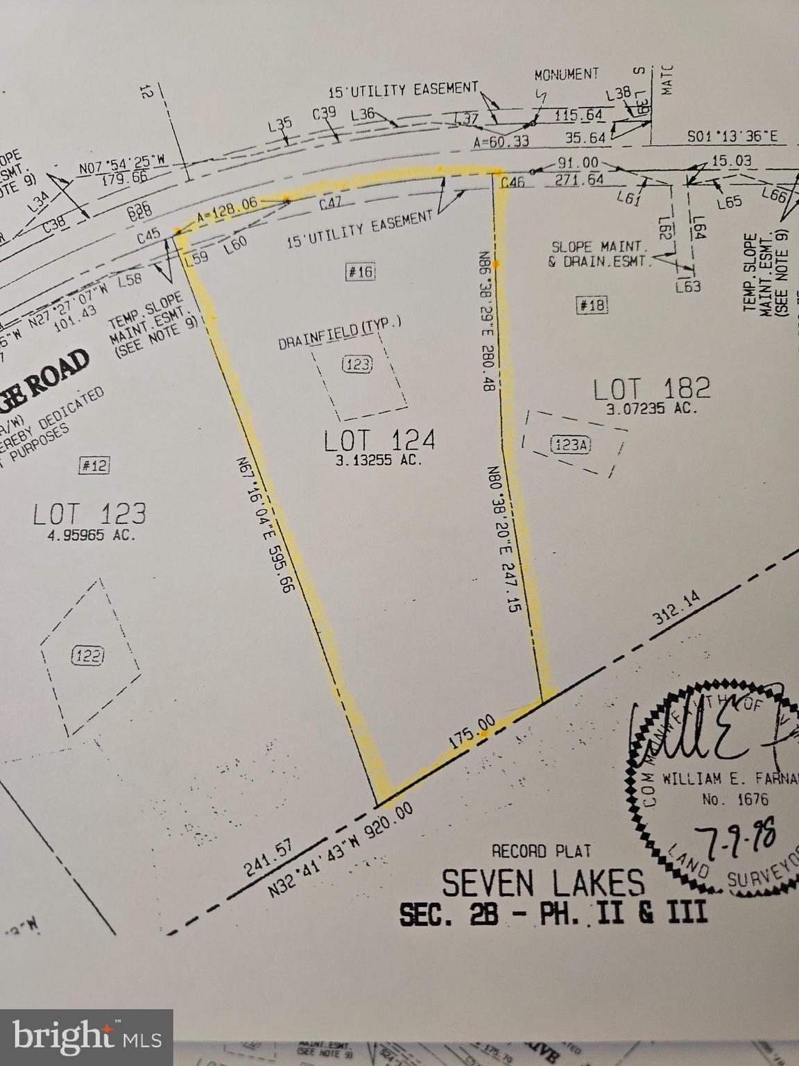 16 Beaver Ridge Rd