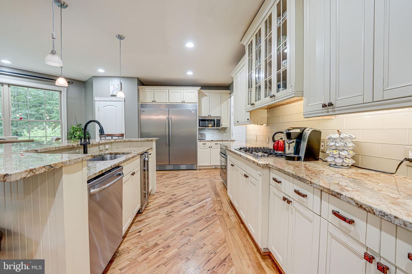 3 Beaver Ridge Rd