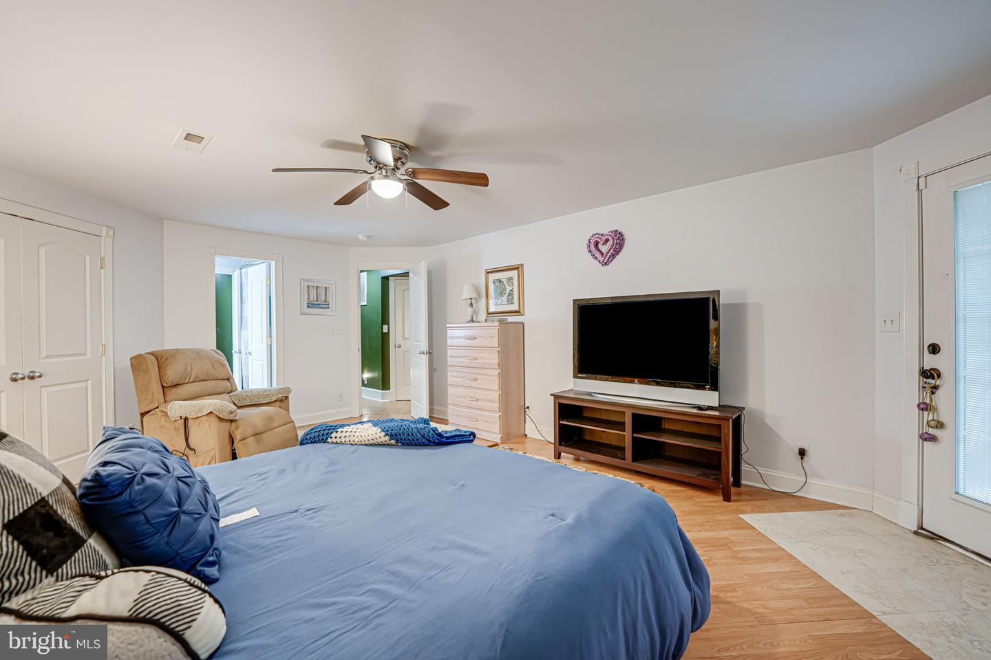 3 Beaver Ridge Rd