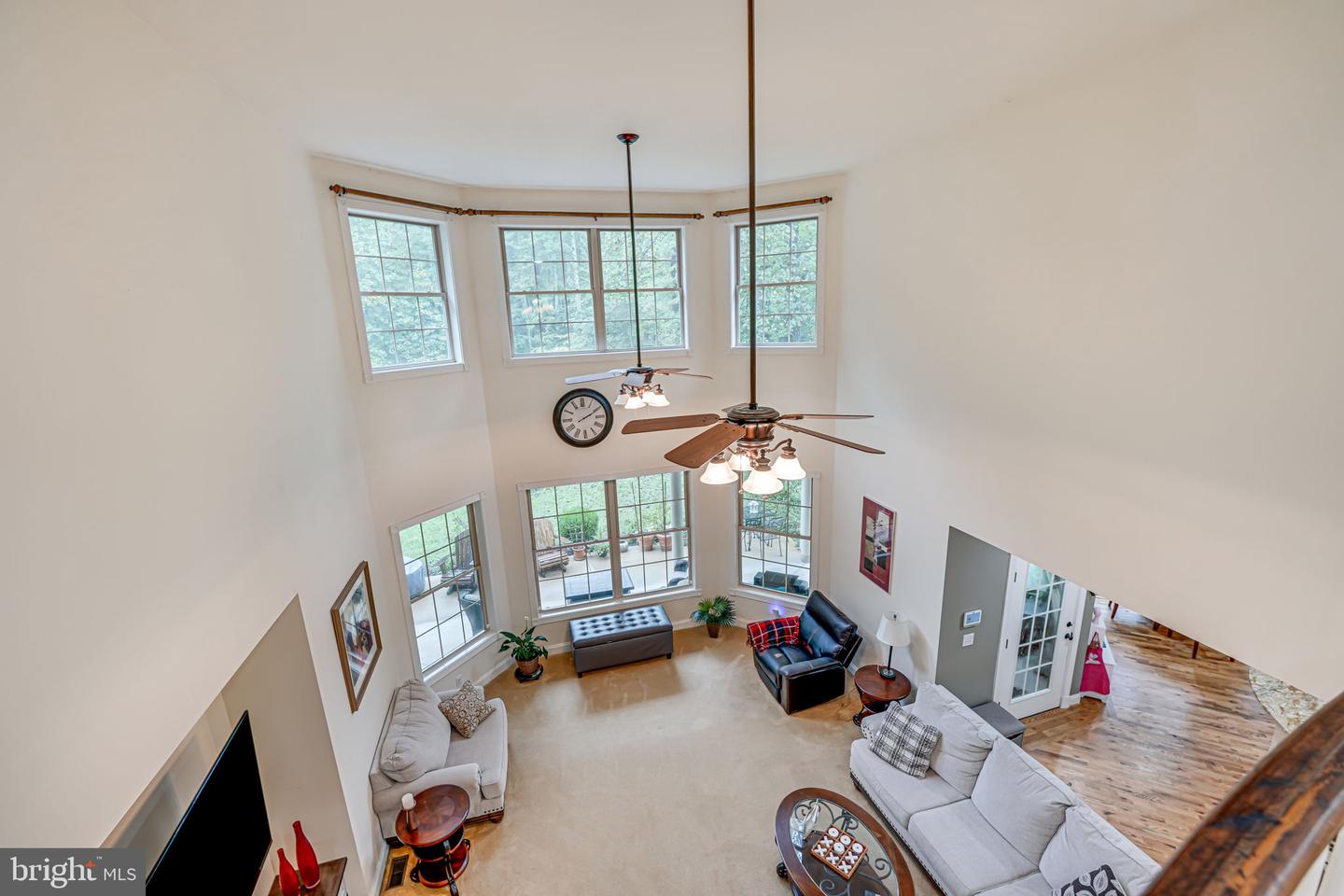 3 Beaver Ridge Rd