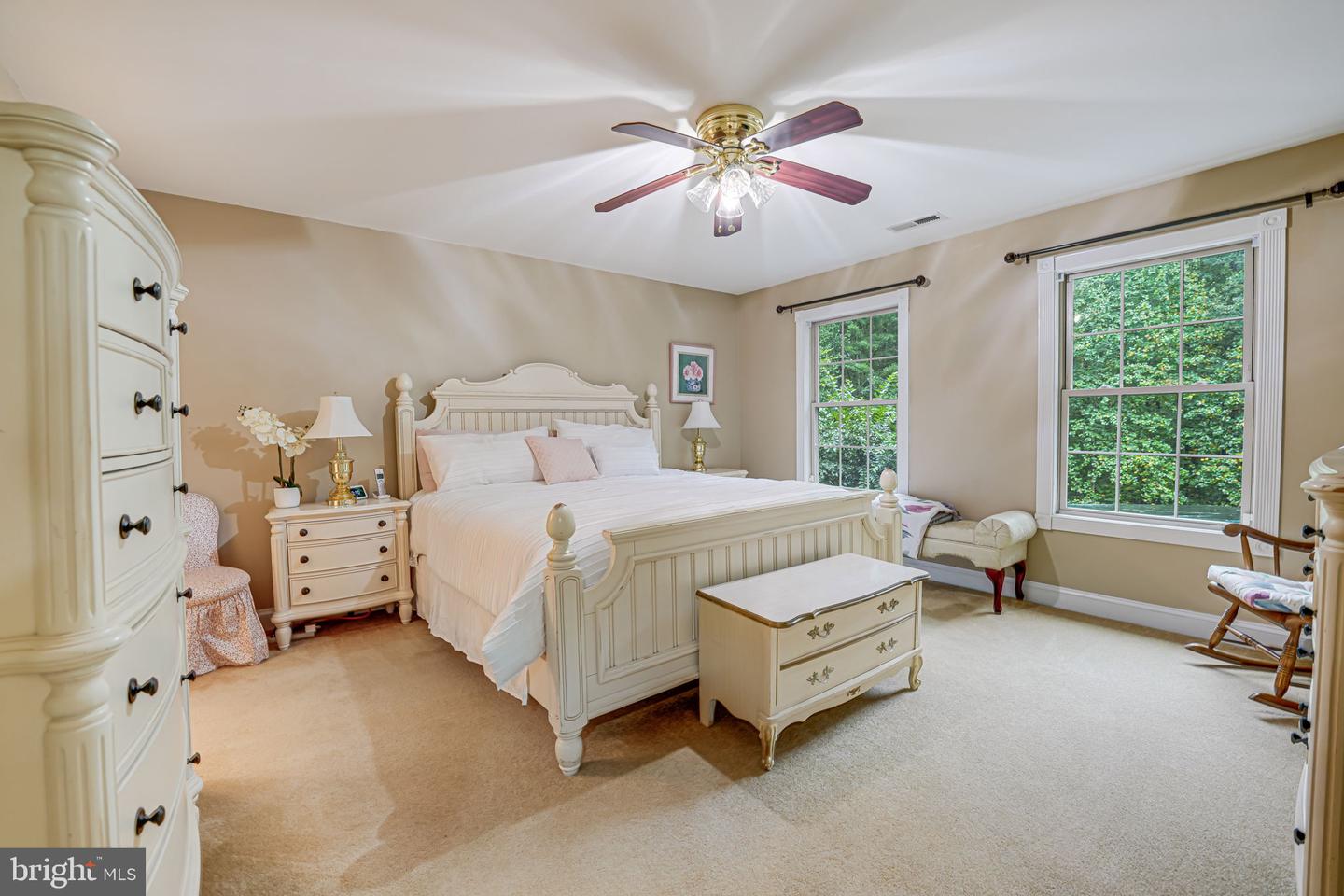 3 Beaver Ridge Rd