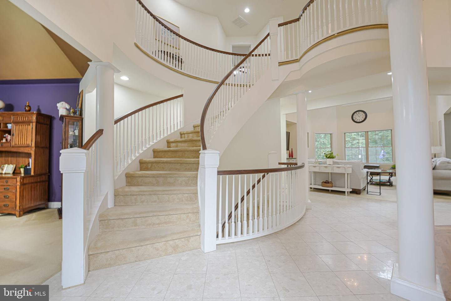 3 Beaver Ridge Rd