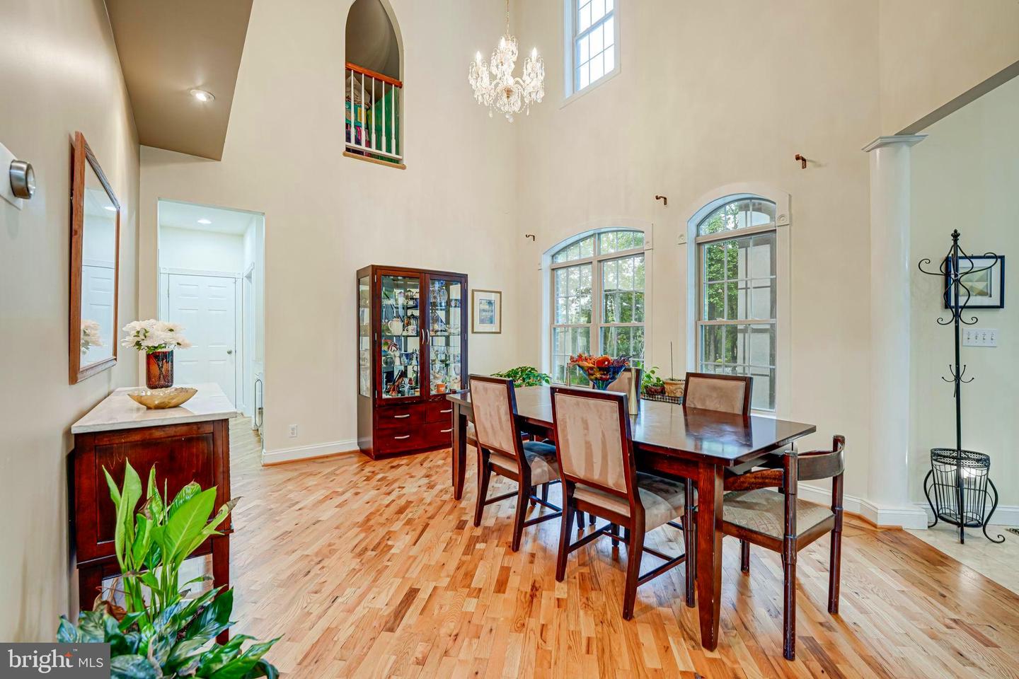 3 Beaver Ridge Rd