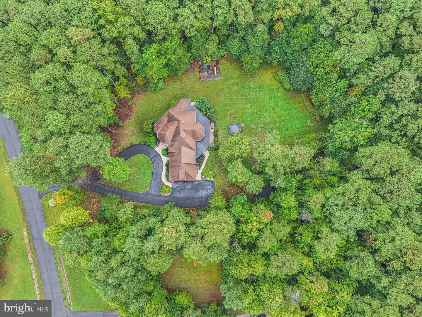 3 Beaver Ridge Rd