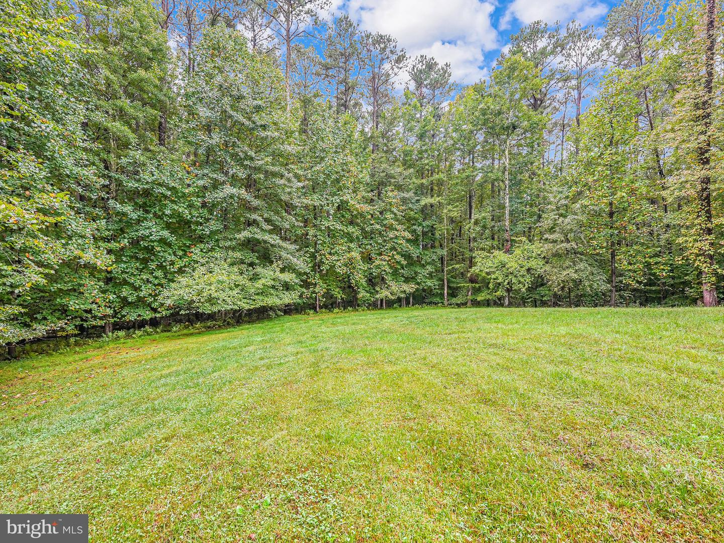 3 Beaver Ridge Rd