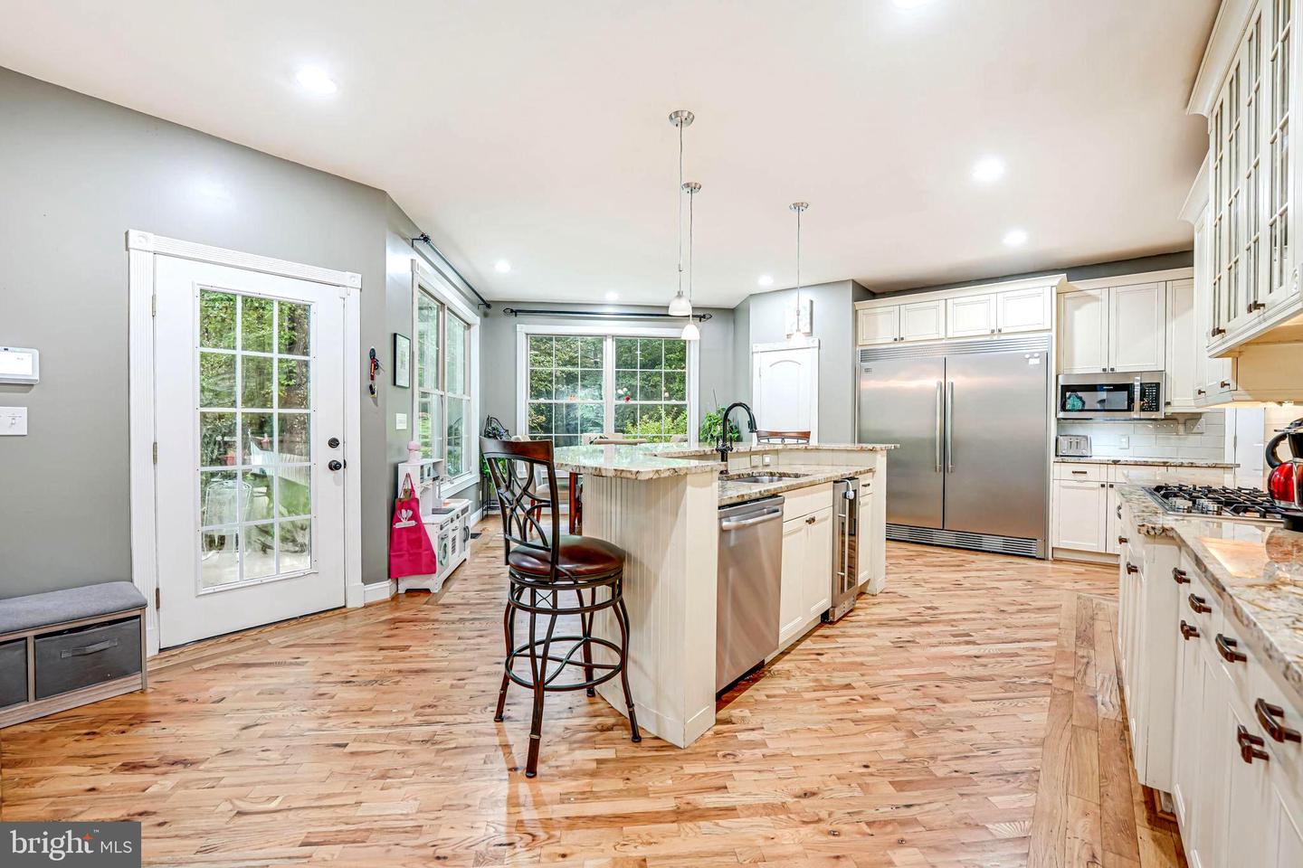 3 Beaver Ridge Rd