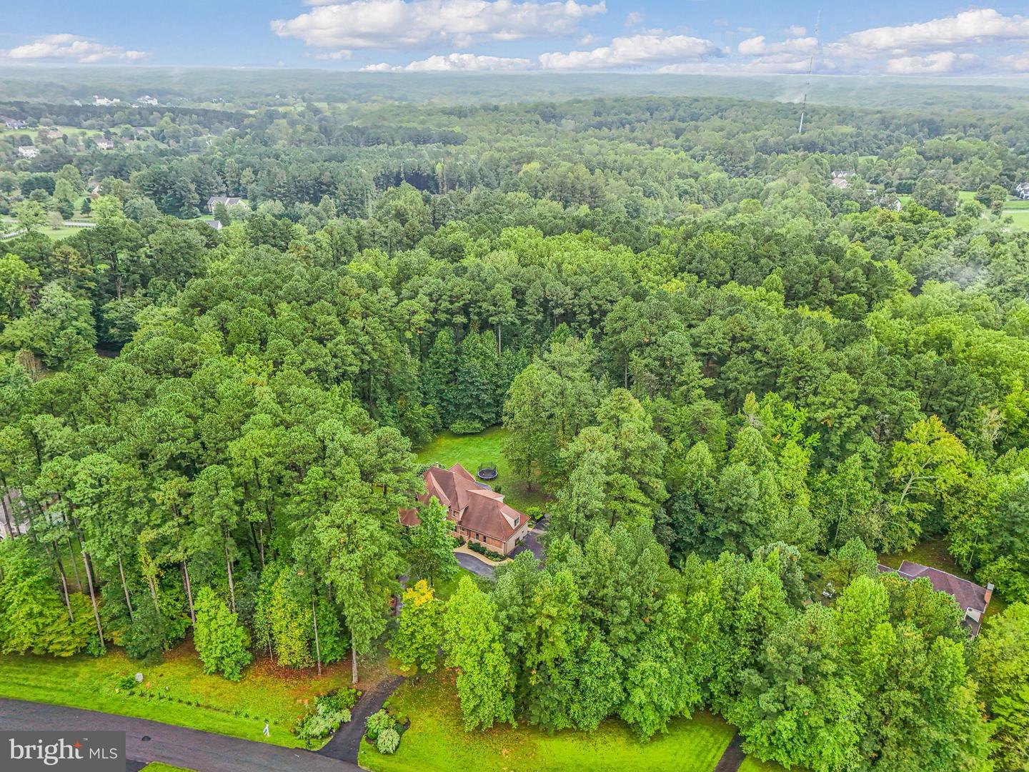 3 Beaver Ridge Rd