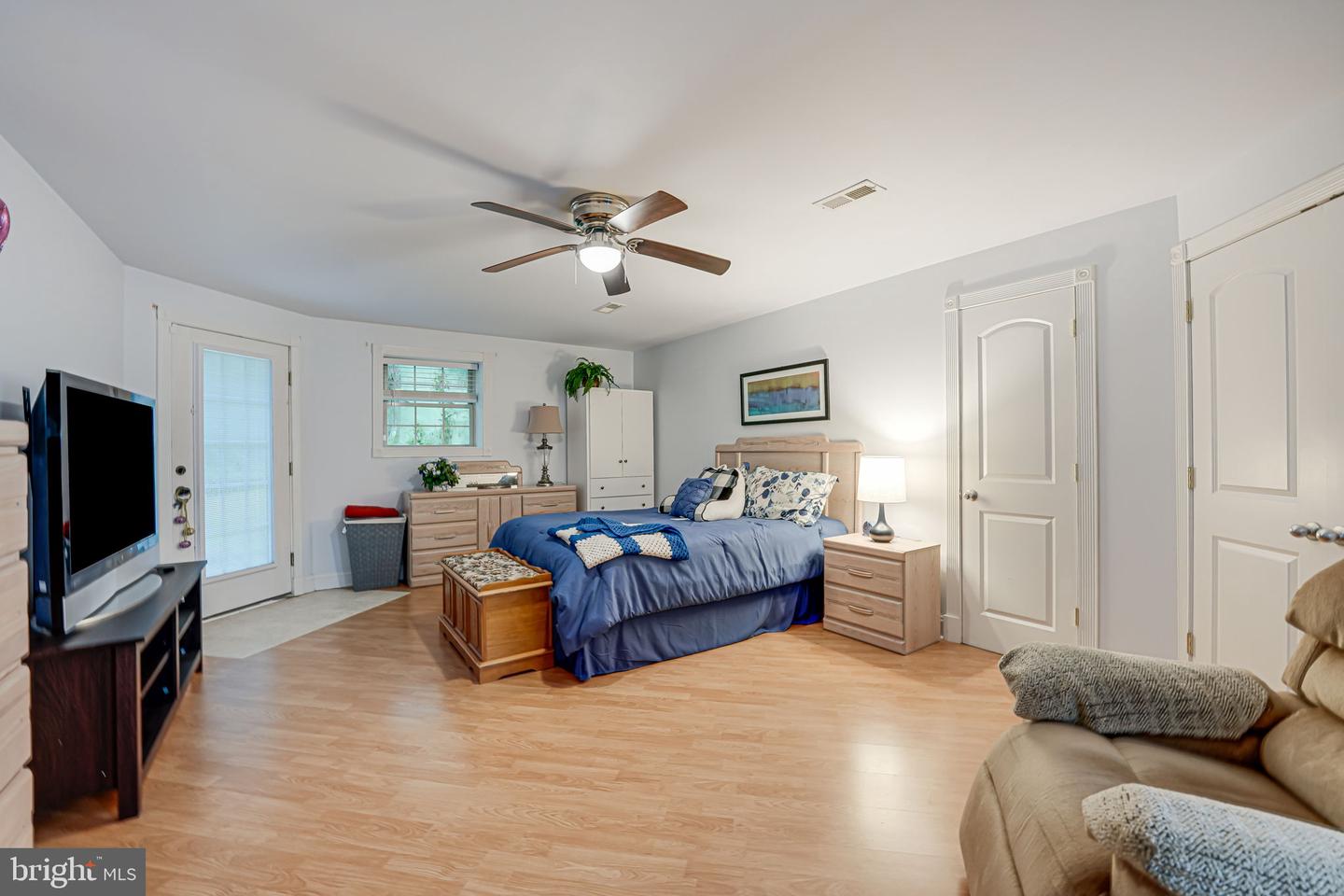3 Beaver Ridge Rd