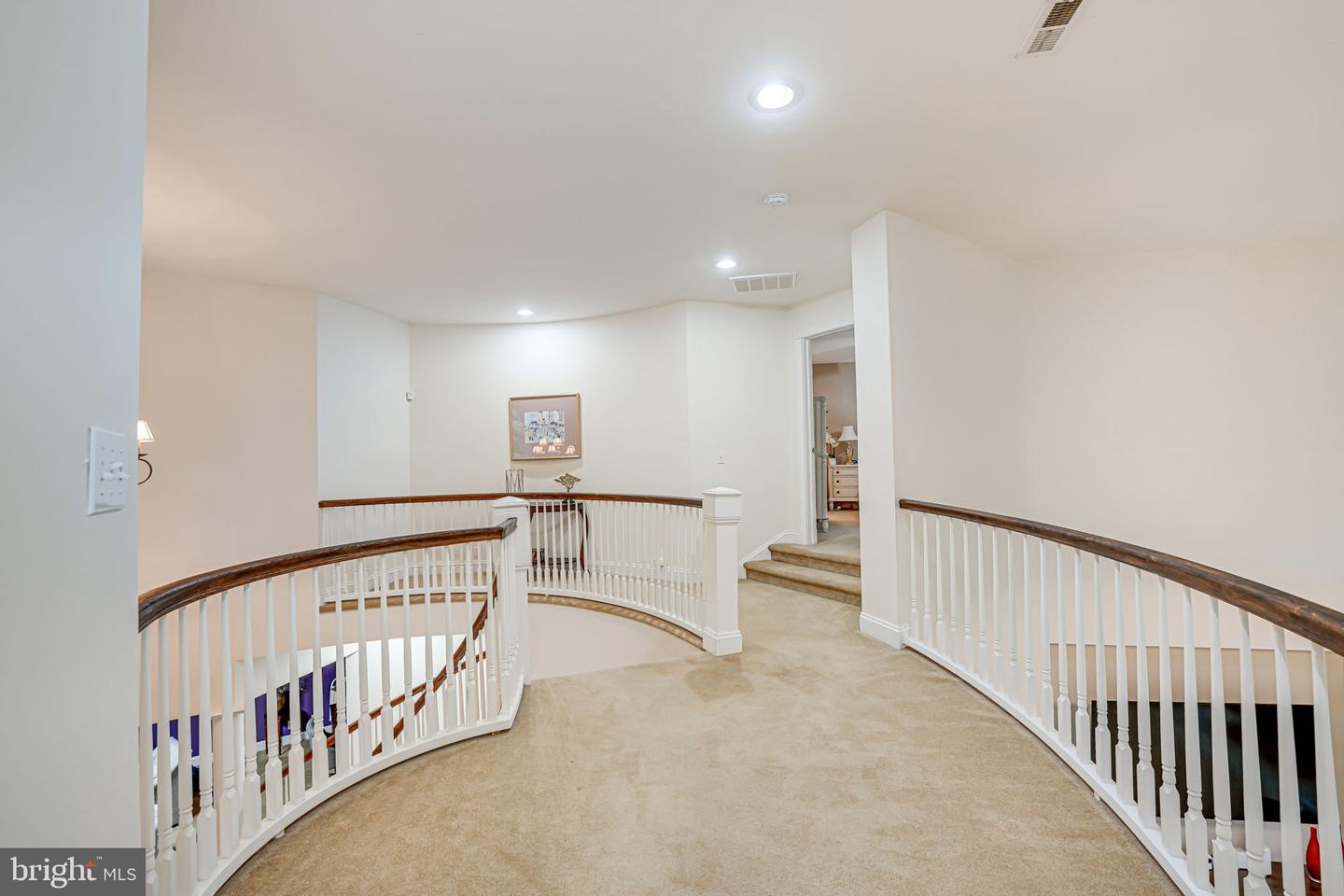 3 Beaver Ridge Rd