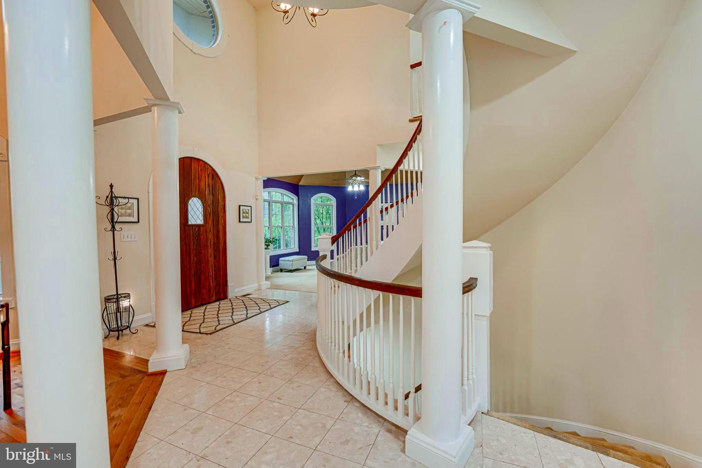 3 Beaver Ridge Rd