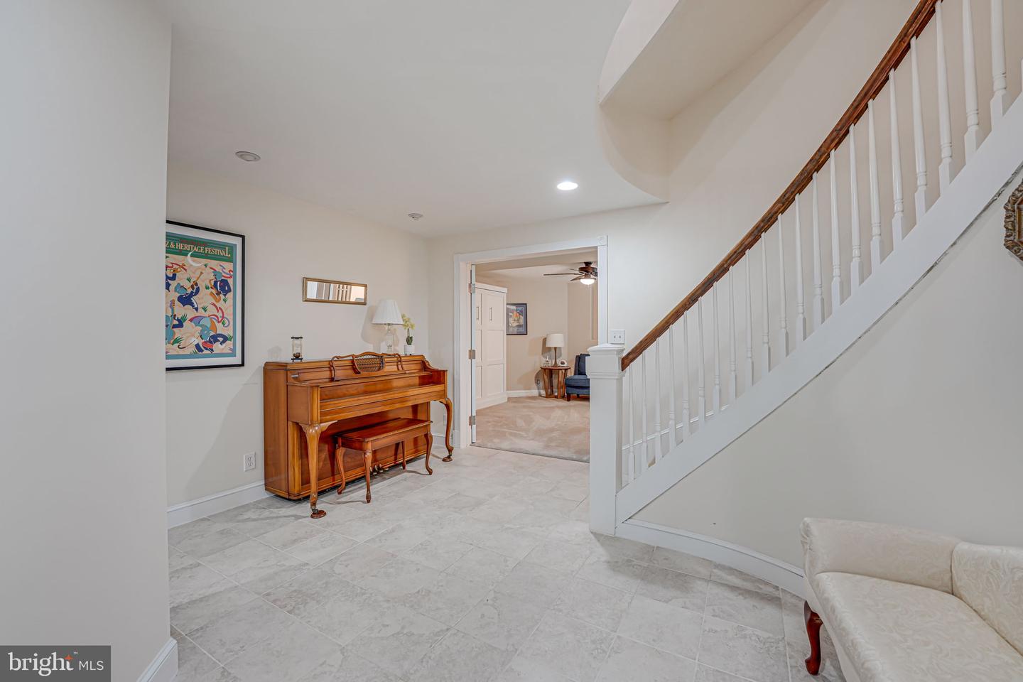 3 Beaver Ridge Rd