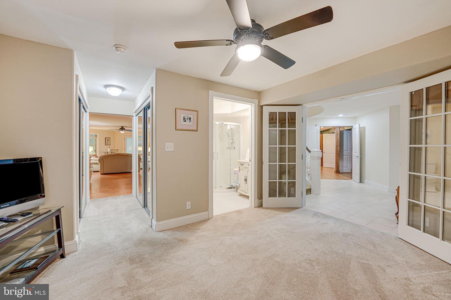 3 Beaver Ridge Rd