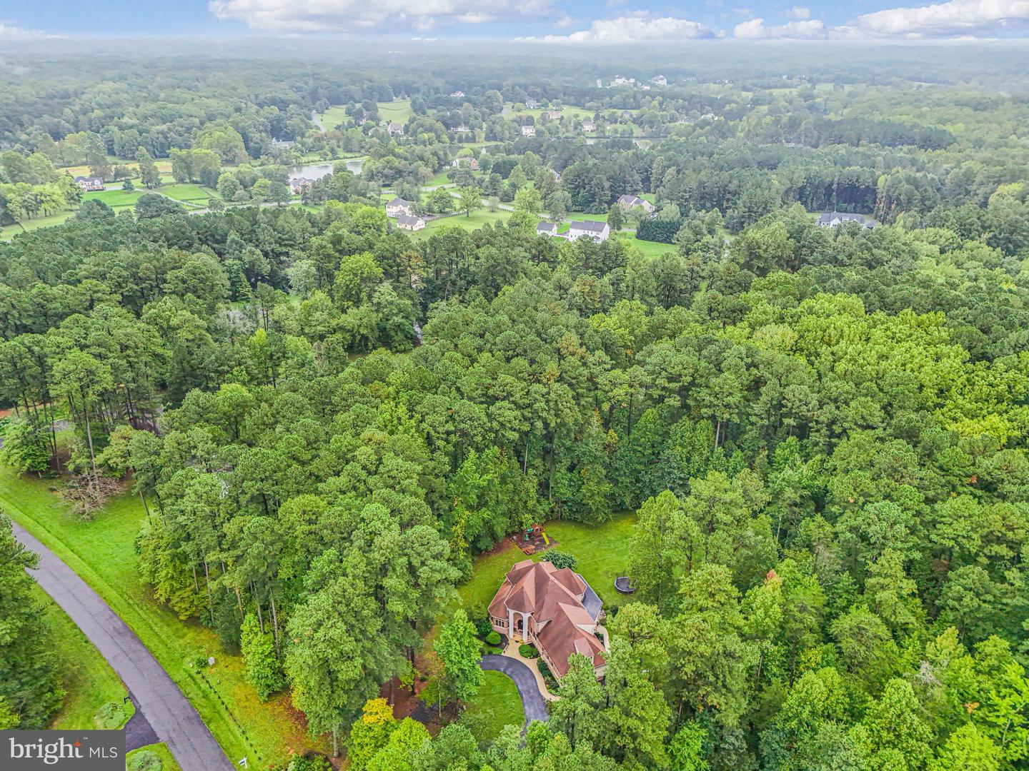 3 Beaver Ridge Rd