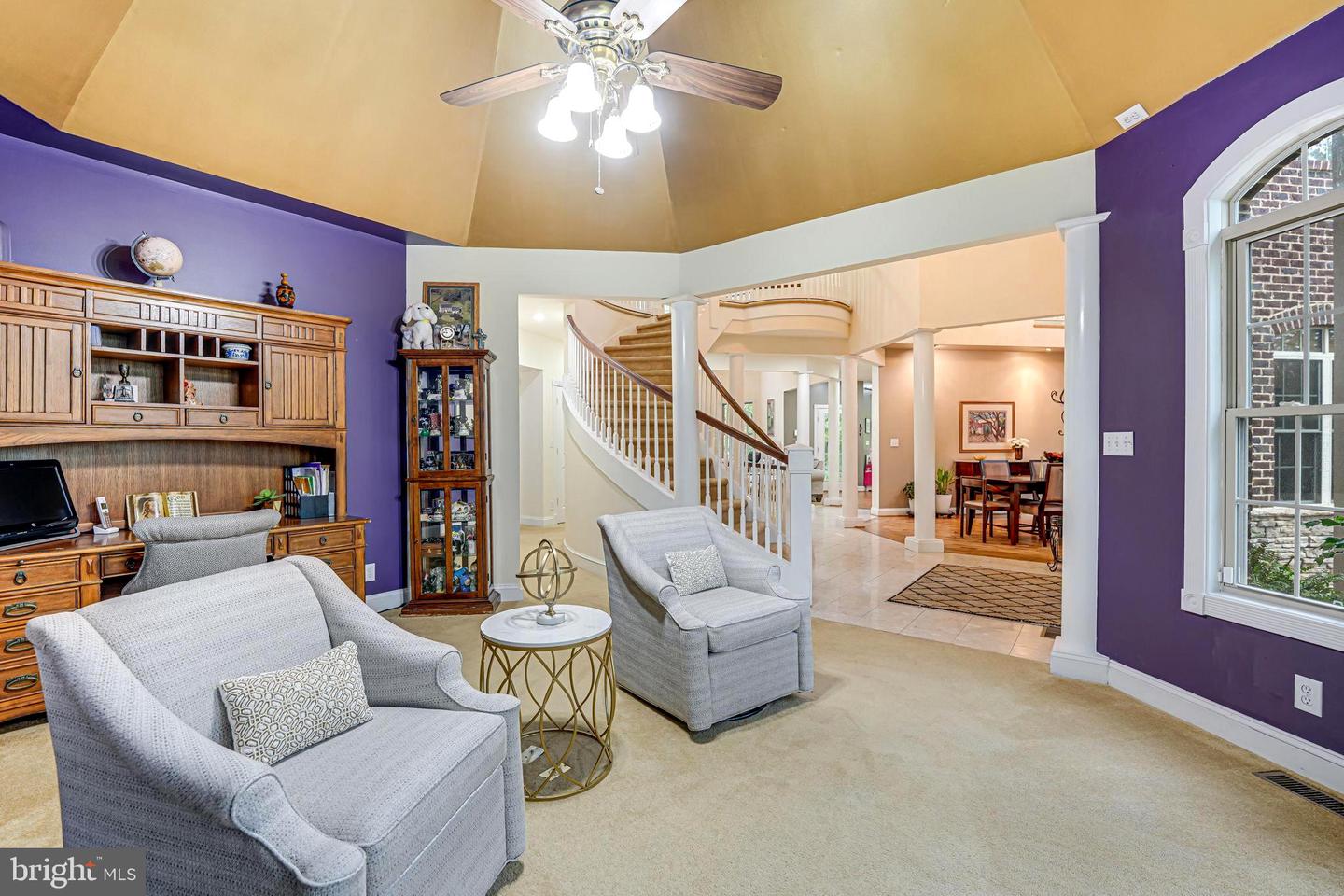 3 Beaver Ridge Rd