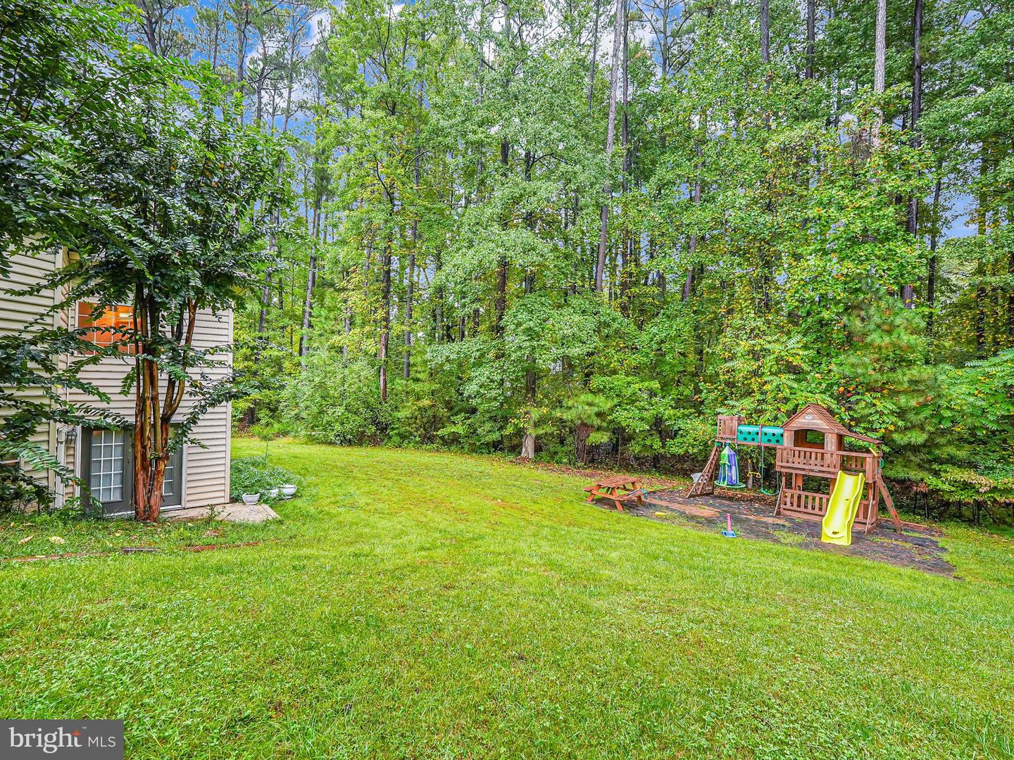 3 Beaver Ridge Rd