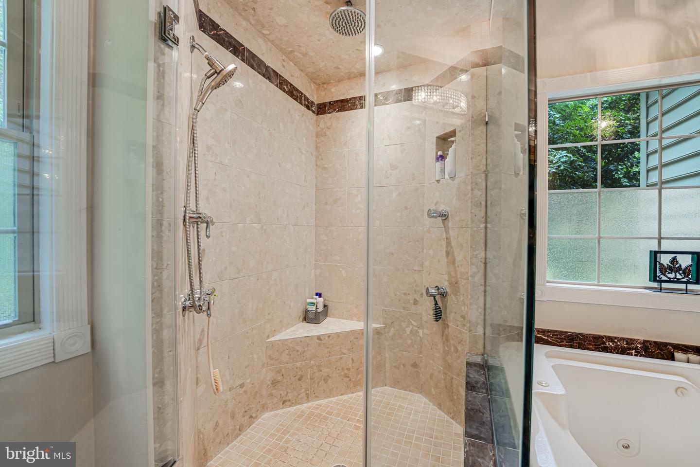 3 Beaver Ridge Rd