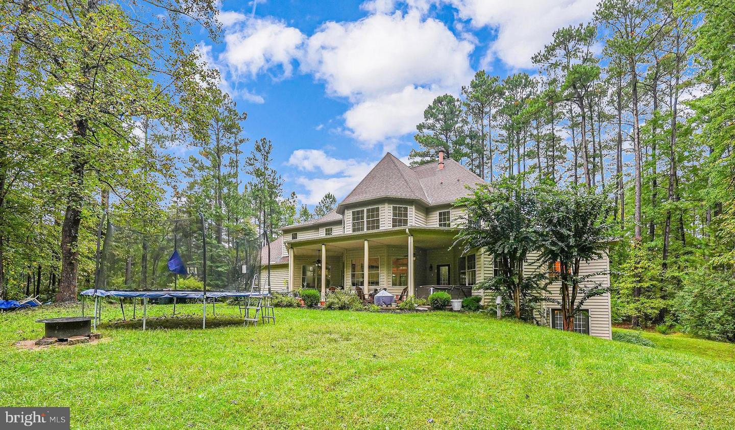 3 Beaver Ridge Rd