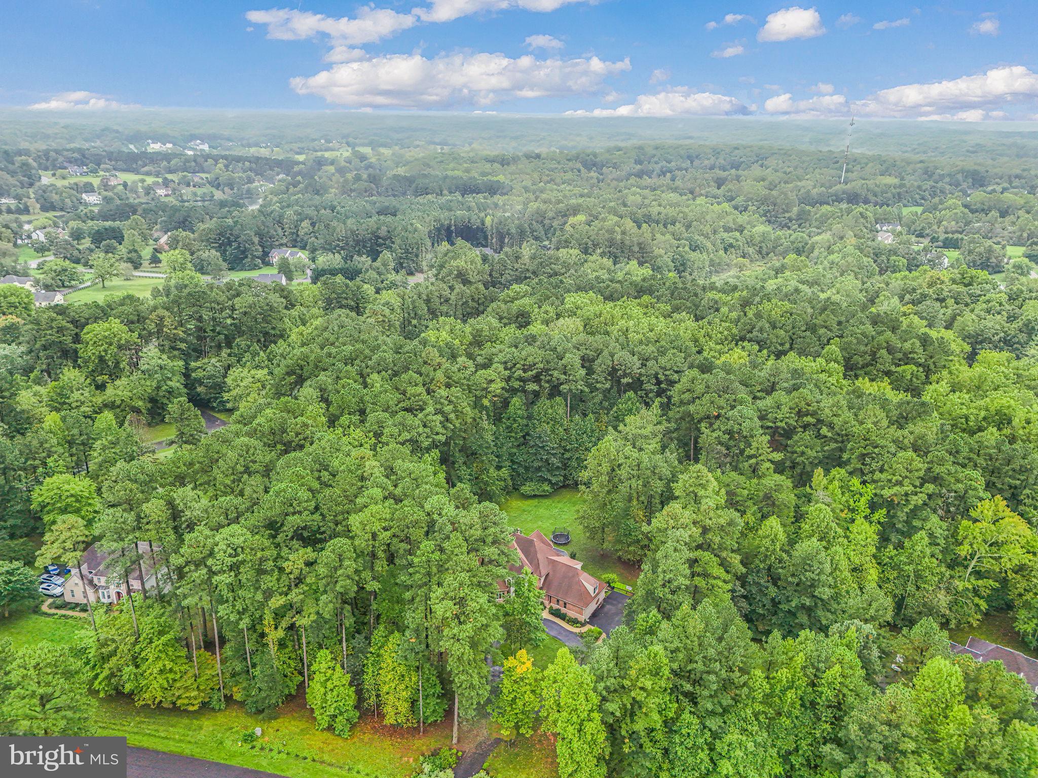 3 Beaver Ridge Rd