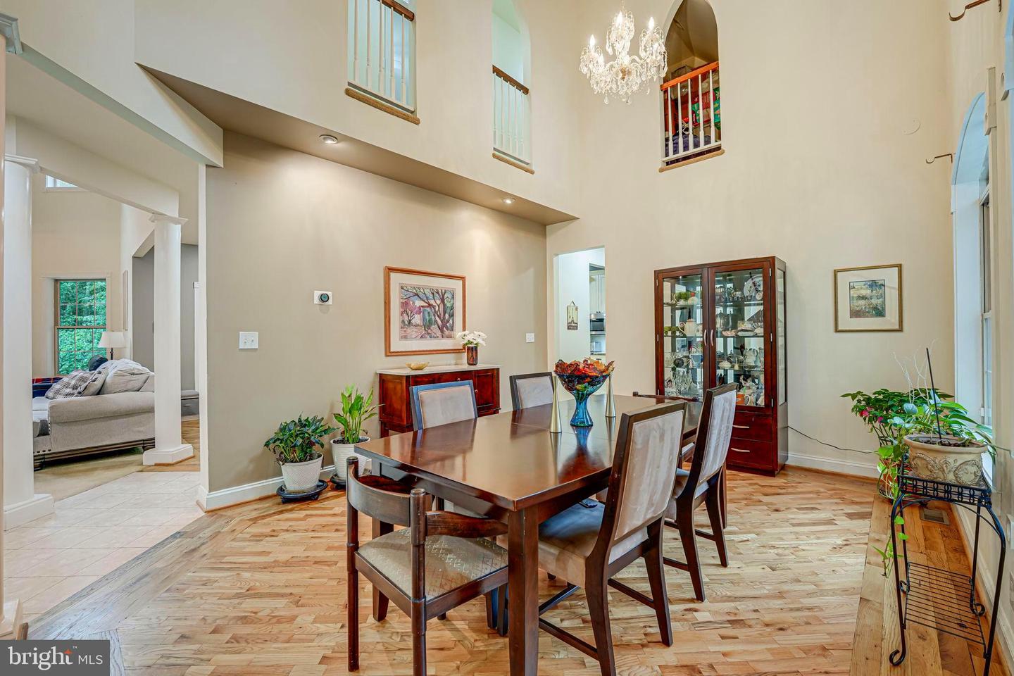 3 Beaver Ridge Rd