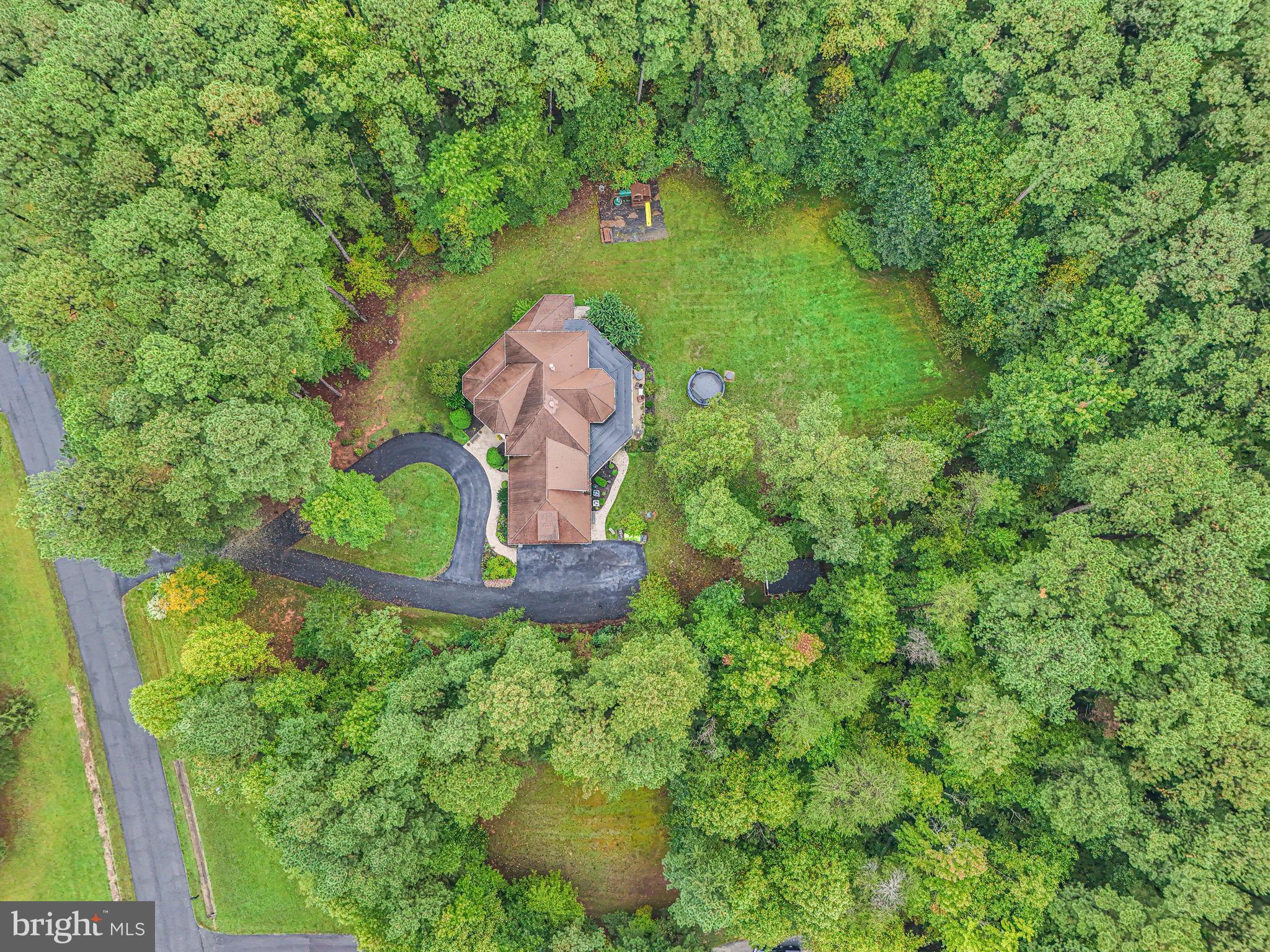 3 Beaver Ridge Rd