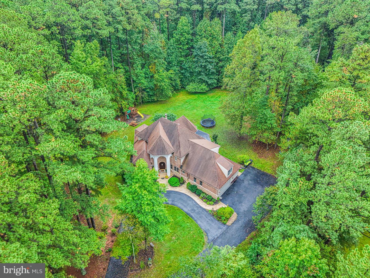 3 Beaver Ridge Rd