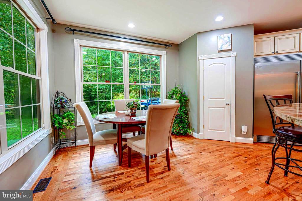 3 Beaver Ridge Rd