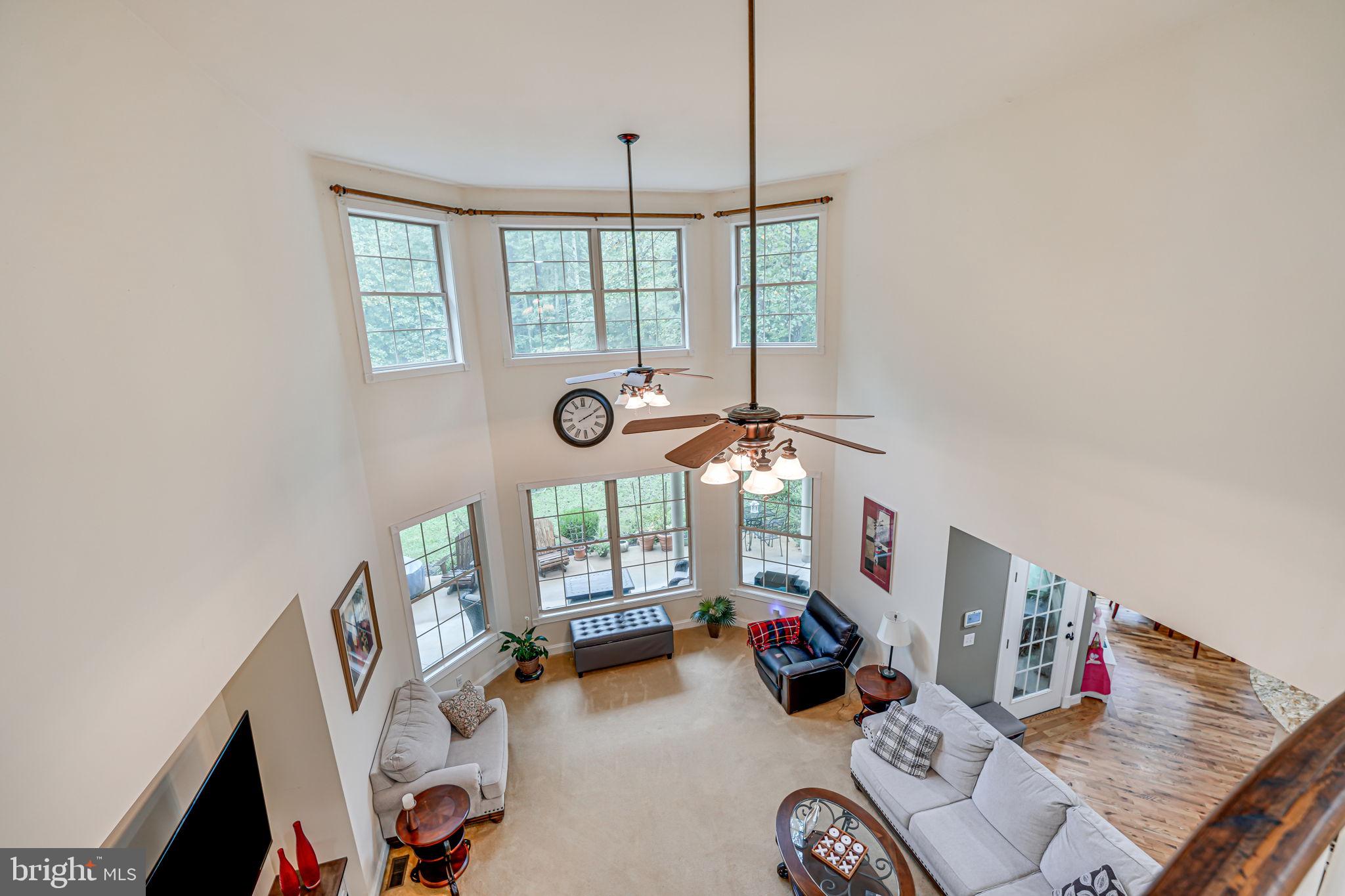 3 Beaver Ridge Rd