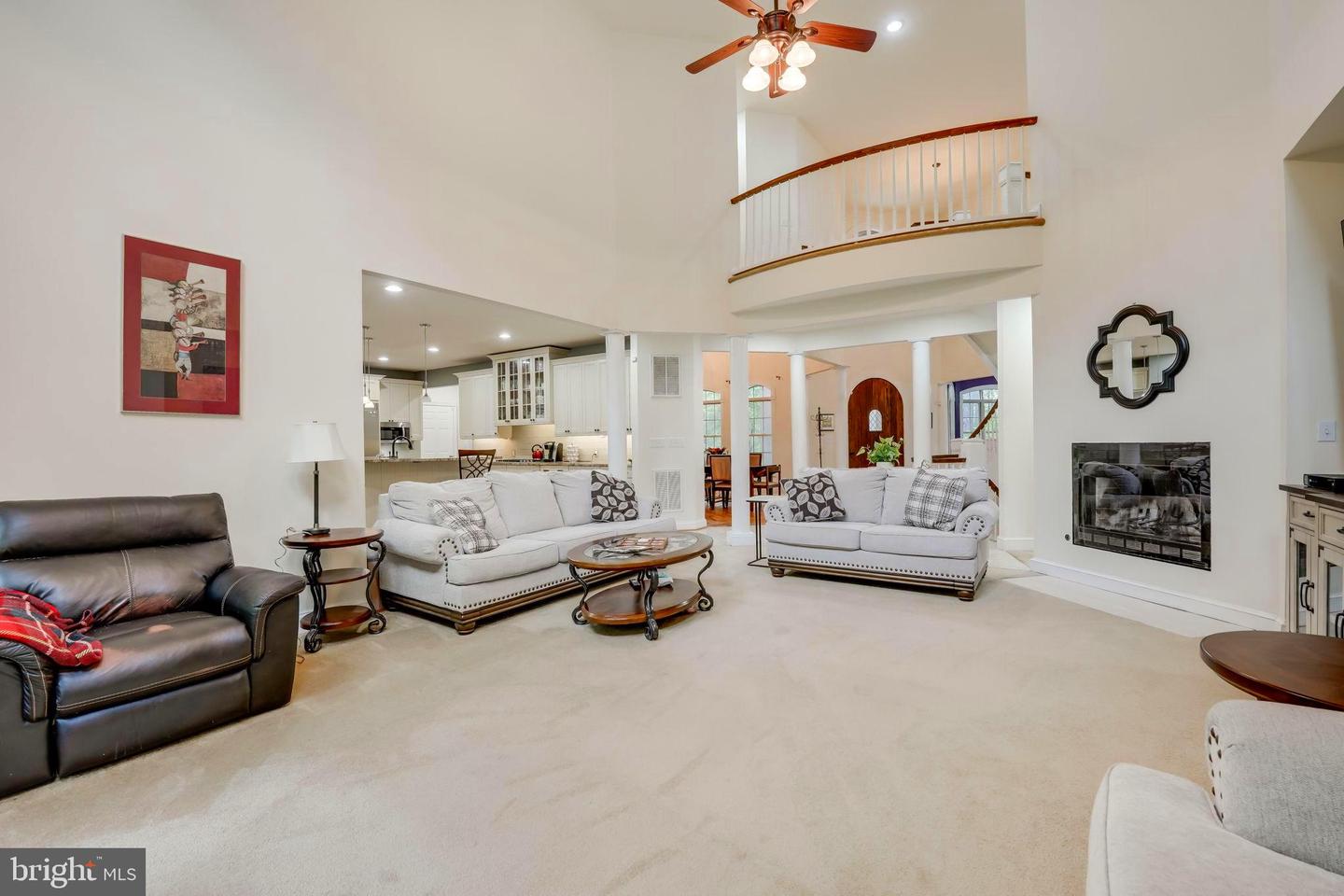 3 Beaver Ridge Rd