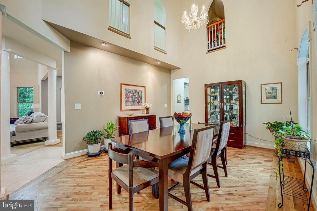 3 Beaver Ridge Rd