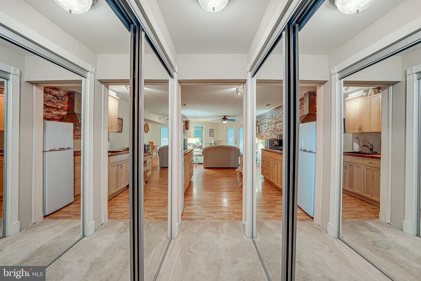 3 Beaver Ridge Rd