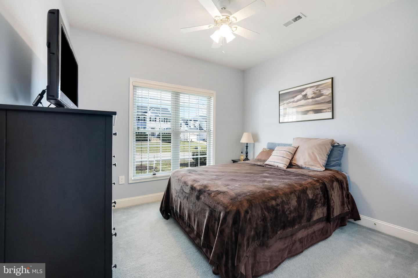 6 Cloverleaf Ct