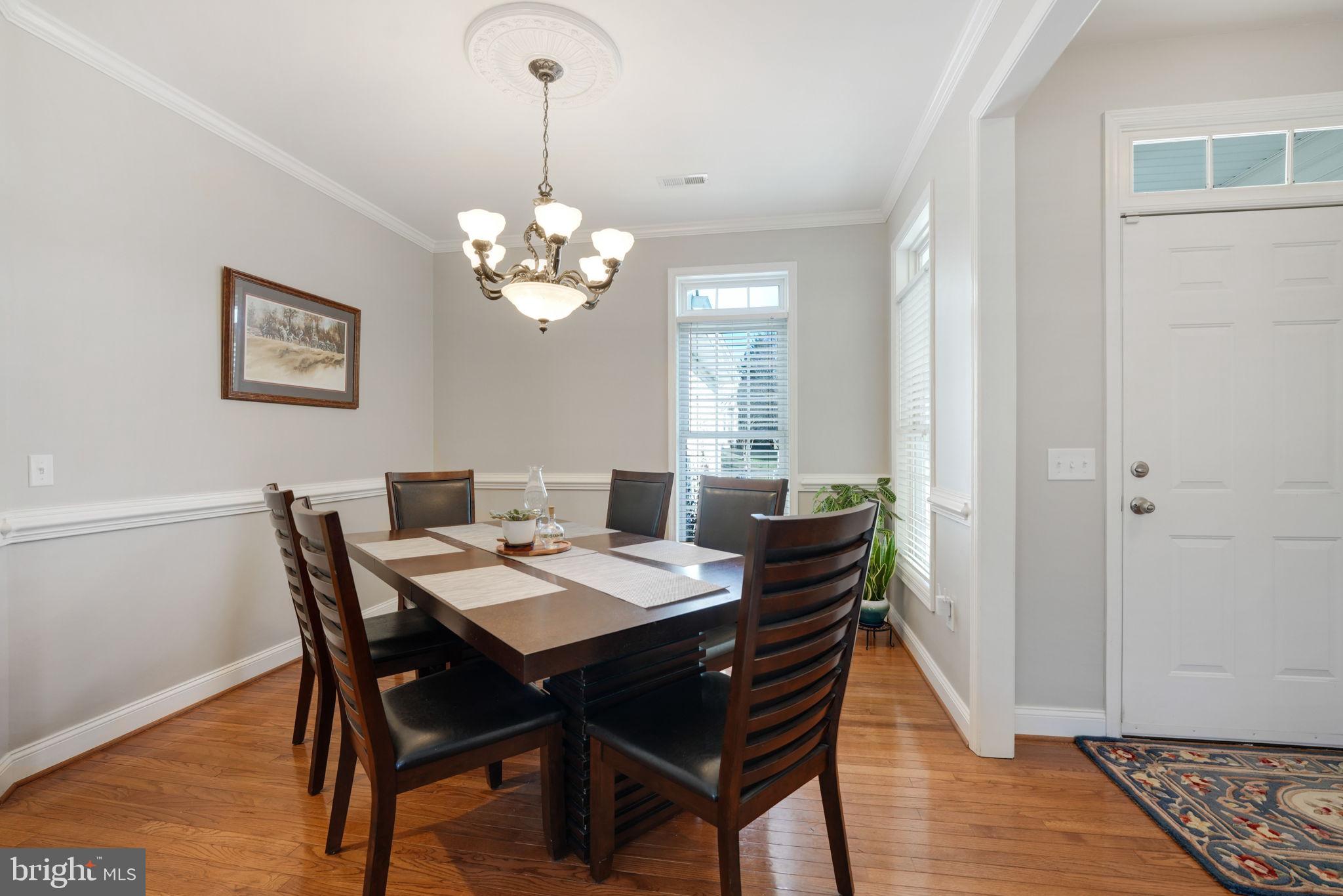 6 Cloverleaf Ct